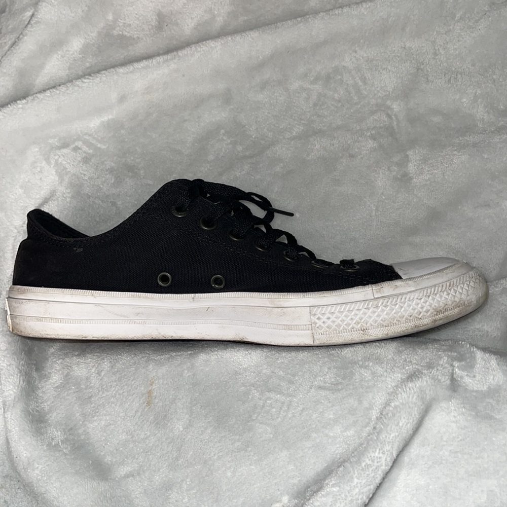 Used Converse - Picture 5 of 9